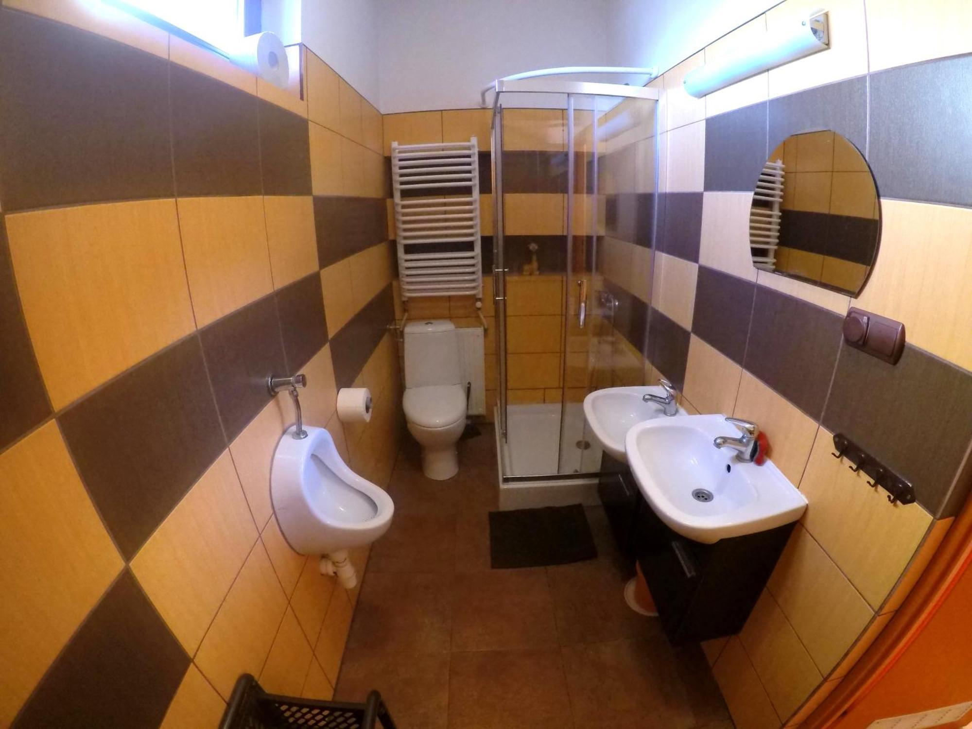 Pokoje Goscinne, Mieszkanie Na Wynajem W Swidniku K Lublina Extérieur photo