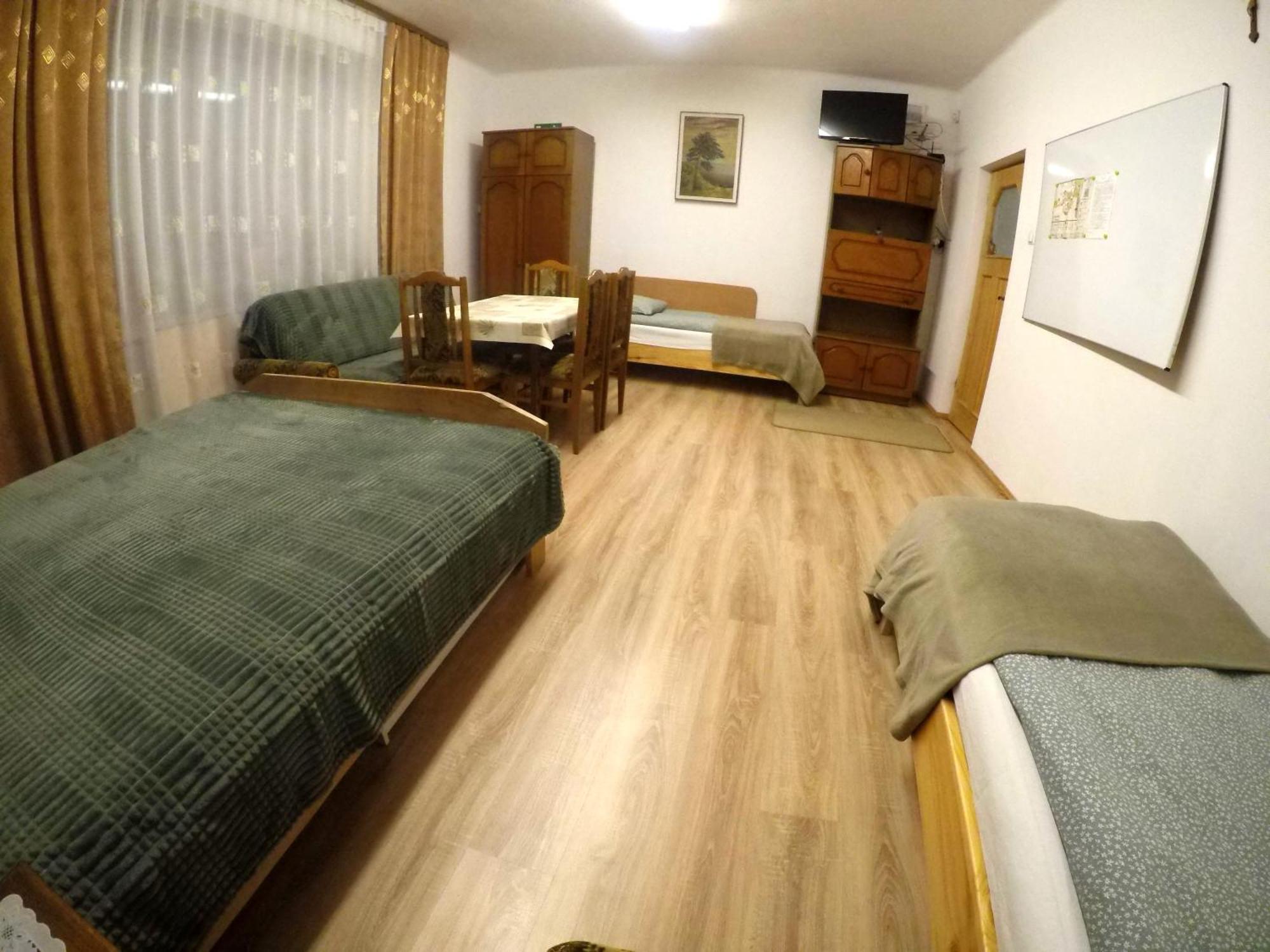 Pokoje Goscinne, Mieszkanie Na Wynajem W Swidniku K Lublina Extérieur photo